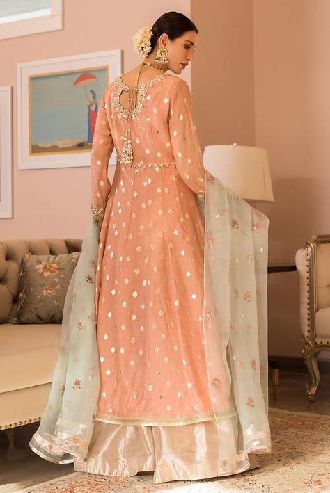 Peach Dress Outfit, Deepak Perwani, Functional Dress, Desi Wardrobe, Peach Color Dress, Nikah Outfit, Weddings Dresses, Combination Dresses, Afghani Clothes