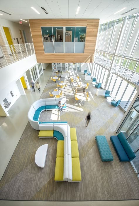 Innovative School Design, High School Architecture, School Lobby, High School Design, School Building Design, Lobby Interior Design, School Entrance, Contracting Company, Office Interior Design Modern