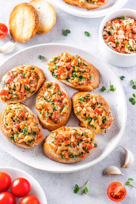 Bruschetta Chicken Bake, Manchow Soup Recipe, Manchow Soup, Chicken Bruschetta Bake, Chicken Bruschetta Recipe, Chicken Bruschetta, Bruschetta Appetizer, Facing Fears, Baked Appetizers