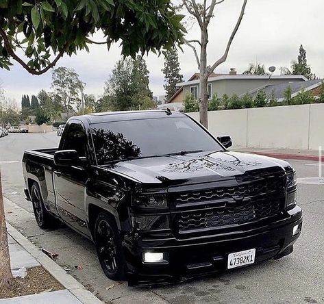 Takuache Trucks, Pink Chevy Trucks, Chevy Accessories, Chevy Trucks Lowered, Low Trucks, 2014 Chevy Silverado, Dream Cars Lexus, Classic Cars Trucks Chevy, Single Cab Trucks