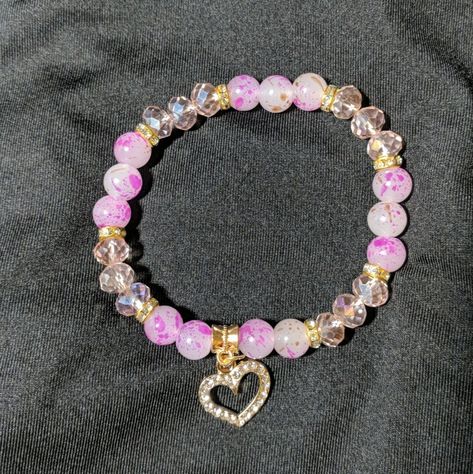 Pink Beaded Accessory Bracelet W/Heart Charm Beaded Bracelets Charms, Bracelet Ideas Crystal Beads, Girly Stuff Aesthetic, Glass Beaded Bracelets Ideas, Bracelet Patterns Beads, Chunky Beaded Bracelets, Glass Bead Bracelet Ideas, Pink Girly Things Accessories, Charm Bracelet Ideas