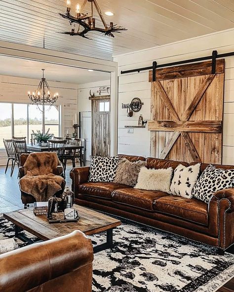 Rustic Theme Living Room, Rustic Western Living Room, Western Apartment Decor, Boho Western Living Room, Western Living Room Ideas, Dream House Inside, Fish Hut, House Ideas Plans, Western Living Room Decor