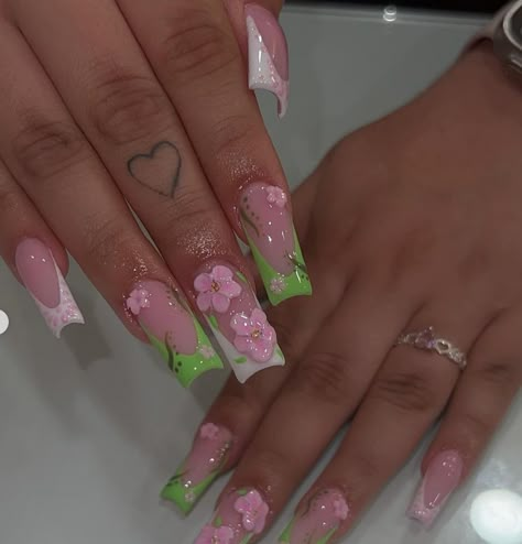 IGN:: @/nailsbyzairaa Green And Pink Acrylic Nails, Pink And Green Nails Acrylic, Green Nails Acrylic, Nail Cam, Acrylics Nails, Romantic Nails, Homecoming Nails Acrylic, Manicure Tips, Colored Acrylic Nails