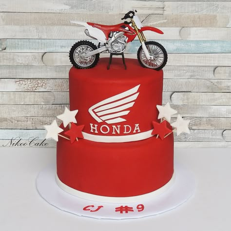 The big brother is a big fan of Honda Motorcycles. . . . . . . . . . . #motorcyclecake #birthdaycake #honda #hondamotorcycles #hondamotor #customcake #customcakes #nikoocake #نیکوکیک Honda Cake Ideas, Motor Cake, Bolo Motocross, Motocross Birthday Party, Motorcycle Birthday Cakes, Motorbike Cake, Wedding Cake Tutorial, Motorcycle Cake, Honda 125