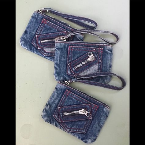 Jean Pocket Purse, Upcycled Denim Diy, Denim Wristlet, Denim Diy Clothes, Denim Wallet, Denim Bag Diy, Denim Bag Patterns, Navy Bag, Blue Jeans Crafts