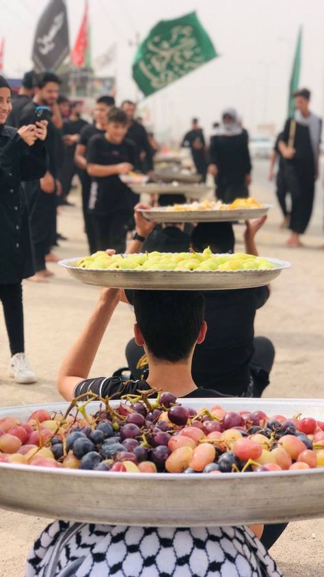 Arbaeen Karbala Photography, Arbaeen Walk Photography, Imam Hossein, Arbaeen Walk, Walk Photography, Hair Shine Spray, Islamic Photo, Karbala Video, Shine Spray