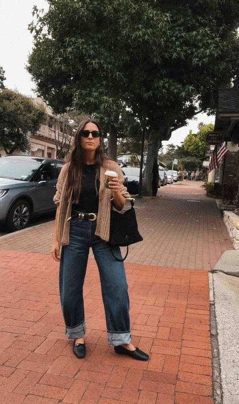 Natalie Borton - Carmel-by-the-Sea Natalie Borton Style, Natalie Borton, Casual Oufits, Fashion Vibes, French Girl Style, Carmel By The Sea, Product Recommendations, Simple Chic, Neutral Fashion