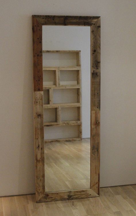 Pallet Mirror Frame, Pallet Mirror, Crate Bookshelf, Diy Room Decor For Teens, Reclaimed Wood Projects, Pallet Crafts, Bookshelves Diy, Diy Recycle, Wood Pallet Projects