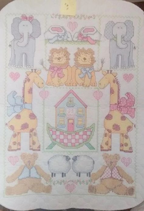 Noahs Ark Crib Cover Record Cross Stitch, Giraffe Cross Stitch, Sewing Beads, Greeting Cards Christmas, Birth Records, Bible Story, The Ark, Crewel Embroidery, Giraffes