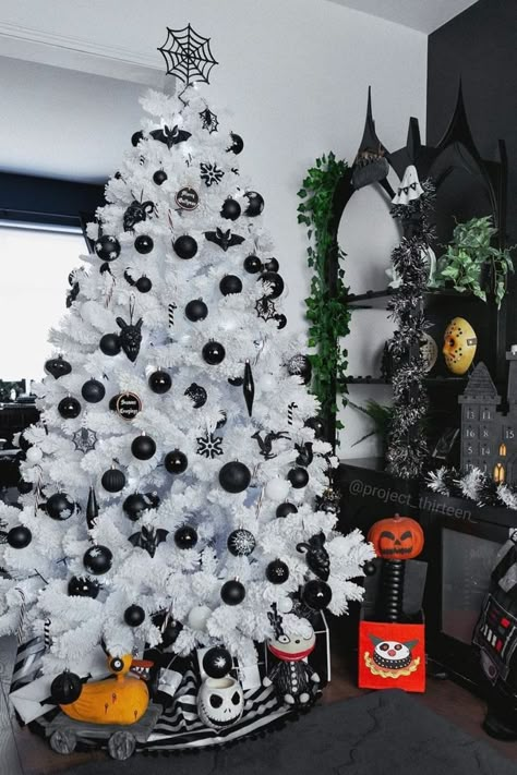 If you're looking to shake things up this year, why not try a Halloween Christmas tree? Halloween trees are a creative way to combine your Christmas and Halloween decor. From super cute to dark and scary, Halloween Christmas trees can be decorated in themes to match your decor. Here are 21 spooky Halloween Christmas trees to inspire you. Black Christmas Decorations, Nightmare Before Christmas Tree, Halloween Christmas Tree, White Christmas Tree Decorations, Scary Christmas, Nightmare Before Christmas Decorations, Goth Christmas, Spooky Christmas, Gothic Christmas