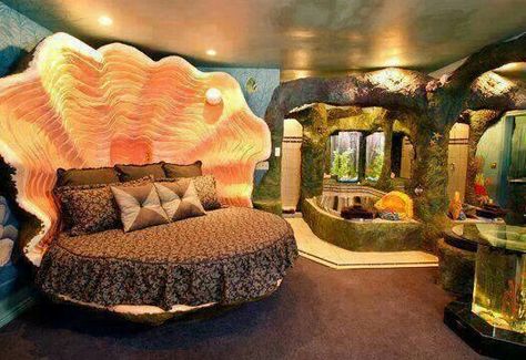 Clam shell bed, vacation Shell Bed, Themed Hotel Rooms, Mermaid House, Amazing Bedrooms, Mermaid Bedding, Amazing Rooms, Mermaid Room, Dream Bedrooms, Themed Rooms