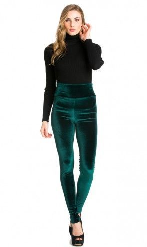 ac796a52db3f16bbdb6557d3d89d1c5adesc45793733ri Green Velvet Pants Outfits, Velvet Leggings Outfit, Green Leggings Outfit, Casual Party Outfit, Outfits Petite, Leggings Outfit, Current Fashion, Velvet Leggings, 2022 Trends