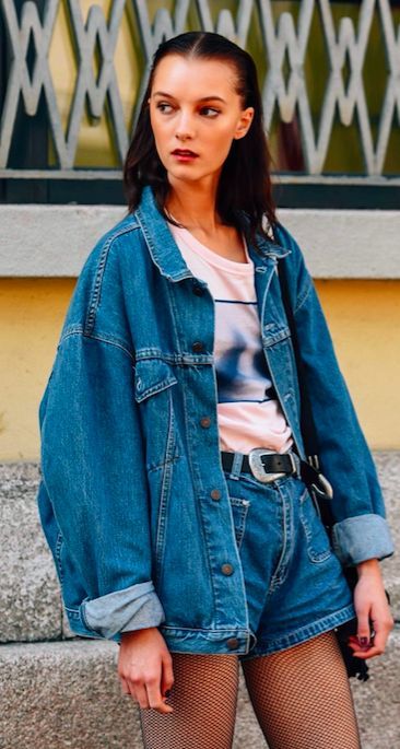 How To Wear Denim Jacket, Look 80s, Look Grunge, Goth Outfit, Denim Jacket Outfit, Denim Outfits, Look Retro, 80s Outfit, 1990s Fashion