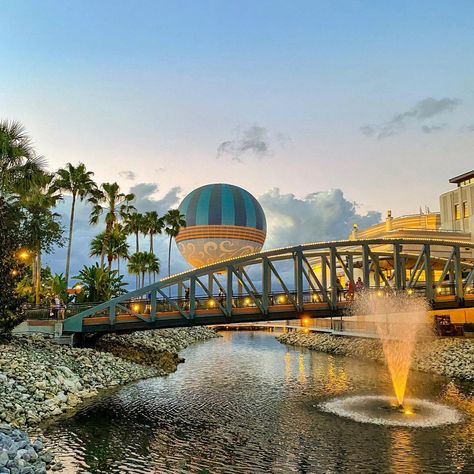 Disney Springs Instagram Pictures, Disney Springs Pictures, Disney Springs Aesthetic, April Intentions, Orlando Aesthetic, Spring Picture Ideas, Disney Springs Orlando, Disney World Aesthetic, Positive Manifestation