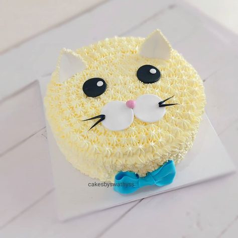 Cat Birthday Cake, Cake Yellow, Birthday Cake For Cat, Toddler Ideas, Funny Birthday Cakes, Kids Cakes, House Cat, Cake Decorating Designs, Cat Cake