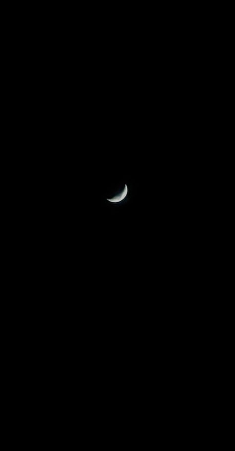 Dark Moon Aesthetic, Crescent Moon Aesthetic, Moon Aesthetic, Moon Photos, Moon Photography, Dark Moon, Indian Aesthetic, Black Screen, Aesthetic Photography