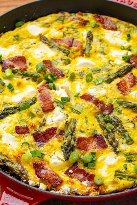 Baked Egg Casserole, Quiche With Bacon, Bacon Goat Cheese, Cheese Asparagus, Sausage Frittata, Asparagus Frittata, Breakfast Bakes, Goat Cheese Frittata, Spring Breakfast