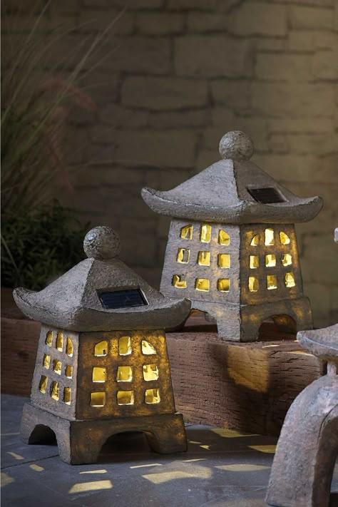 Set of 2 Solar Pagodas Simple Japanese Garden, Japanese Garden Ornaments, Japanese Garden Ideas, Japanese Garden Lanterns, Japanese Inspired Garden, Japanese Statue, Lantern Garden, Japanese Stone Lanterns, Asian Gifts