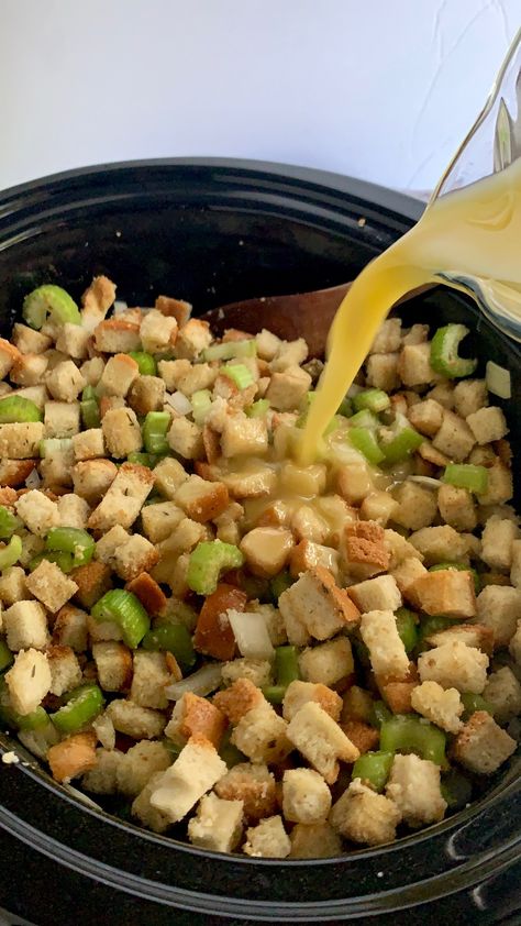 Slow Cooker Stuffing, Stuffing Recipes Crockpot, Slow Cooker Holiday Recipes, Gluten Free Stuffing Recipes, Crockpot Stuffing, Homemade Stuffing Recipes, Gluten Free Stuffing, Homemade Stuffing, Stuffing Recipes For Thanksgiving