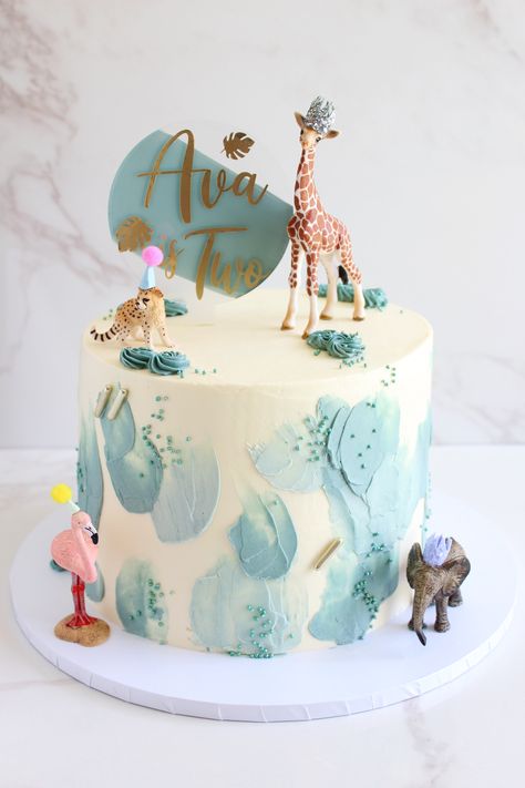 Party Animal Birthday Cake, Animal Birthday Cake, Safari Themed Party, Party Animal Birthday, Buttercream Cake Designs, 2nd Birthday Party For Girl, Animal Birthday Cakes, Wild Birthday Party, Safari Cakes