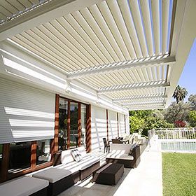 Residential Louver Roof Gallery | Vergola California Courtyard Roof, Pergola Roof, Louvered Pergola, Open Family Room, Deck With Pergola, Pergola With Roof, Patio Roof, Low Angle, Winter Sun