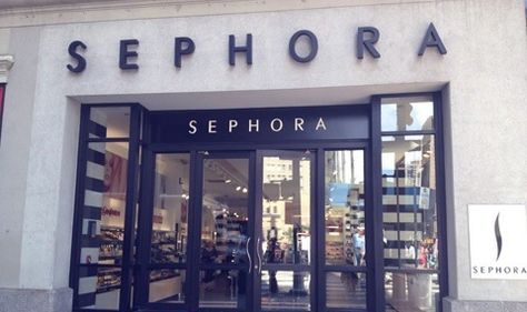 Bloxburg Sephora, Sephora Shopping, Makeup Bouquet, Store Exterior, Sephora Store, Money Doesnt Buy Happiness, Places To Shop, Makeup Store, Business Decor