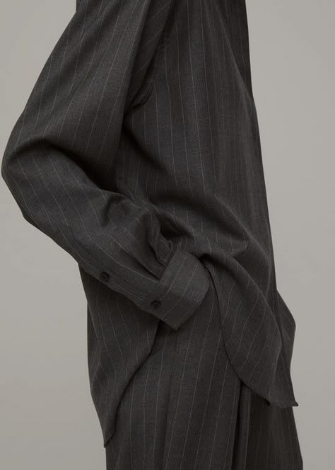 Pinstripe Aesthetic, Stripe Aesthetic, Grey Fits, Fits Fall, Punk Chic, Pinstripe Shirt, Grey Aesthetic, Commuter Style, Fall Lookbook