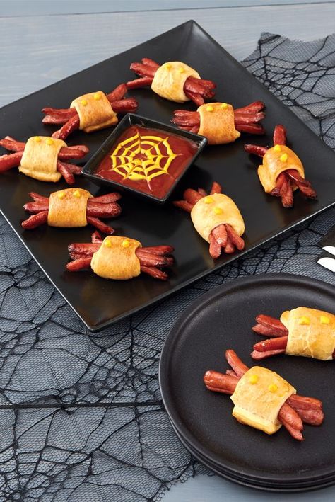 15 Halloween Party Appetizers Fun Halloween Appetizers, Best Halloween Party, Kids Halloween Food, Halloween Party Appetizers, Appetizers For Kids, Halloween Party Snacks, Halloween Fest, Halloween Food Treats, Halloween Appetizers