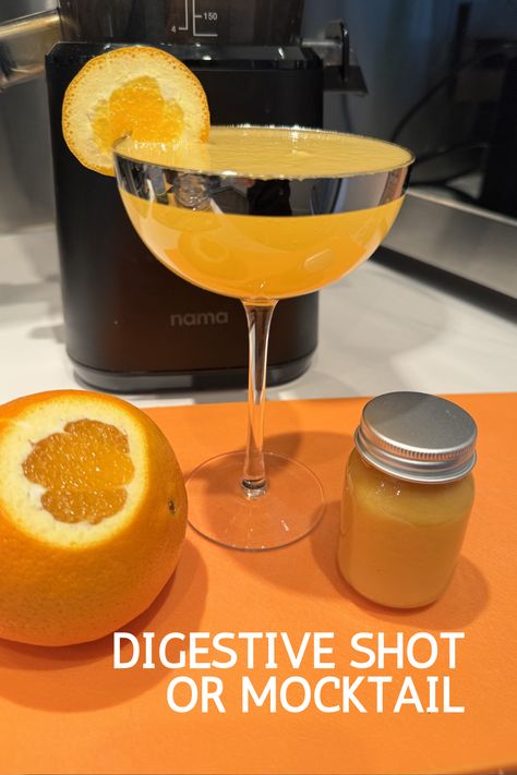 Digestive Digestif Shot, Tonic, Elixir, Or Mocktail To Improve Digestion #herhealthystyle Healthy Party Dips, Healthy Party Appetizers, Glowing Green Smoothie, Healthy Party Snacks, Celery Juice Benefits, Bitters Recipe, Healthy Party Food, Health Tonic, Best Juicer