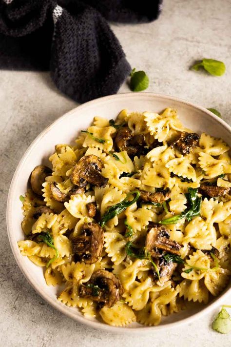 Mushroom Pesto Pasta Pesto Pasta Ideas, Pesto Mushroom Pasta, Mushroom Pesto, Dinner Choices, Pesto Pasta Recipes, Bowtie Pasta, Spinach Pasta, Mushroom Pasta, Spinach Stuffed Mushrooms