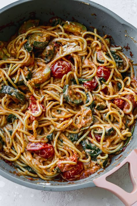 Goat Cheese And Sundried Tomato, Vegetarian Recipes With Goat Cheese, Recipes With Goats Cheese, Goat Cheese Spaghetti, Cherry Tomato Goat Cheese Pasta, Goat Cheese Cherry Tomatoes Pasta, Dinners With Goat Cheese, Pasta Goat Cheese Recipes, Goats Cheese Pasta