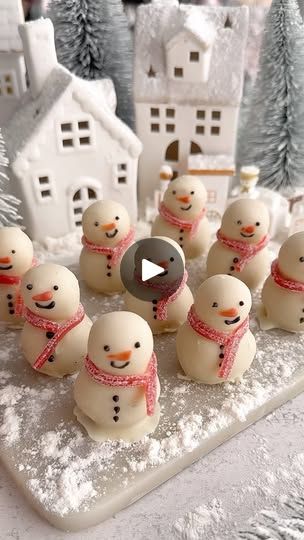 Snowman Truffles, Truffle Filling, Oreo Truffle, Holiday Recipies, Snowman Treats, Christmas Cookie Party, Dairy Free Cream Cheese, Christmas Cake Pops, Best Christmas Recipes