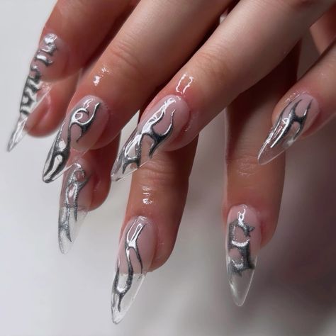 Cybersigil Nails, Goth Chrome Nails, Neotribal Nails, Cybersigilism Nails, Techno Nails, Flames Nails, Aespa Concert, Nail Sunny, Silver Nail Art