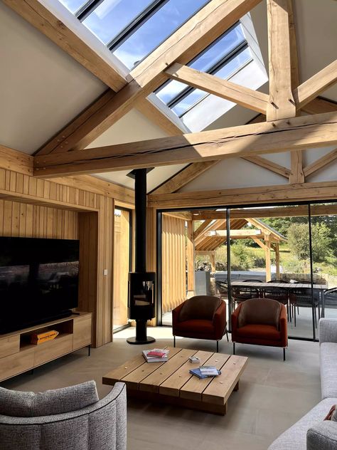 Oak framed buildings specialist - Paragon Oak Oak Extension Ideas, Oak Frame House Interiors, Oak Lean To Extension, Oak Frame Flat Roof Extension, Oak Frame Lean To Extension, Oak Framed Kitchen Extension, Oak Framed Annexe, Garden Lodge, Oak Framed Extensions