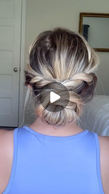 Curly Hair Easy Updo, Easy Low Bun Updo, Bun Updo Hairstyles, Easy Updo Hairstyles Tutorials, Low Updo Hairstyles, Low Bun Hairstyles Tutorial, Easy Bun Tutorial, Simple Updo Tutorial, Low Bun Tutorials