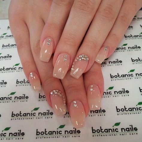 Classy nude nails with crystals The World Quotes, Change The World Quotes, Camouflage Nails, Botanic Nails, Hoco Nails, Work Nails, World Quotes, Quotes Pics, Nails Prom