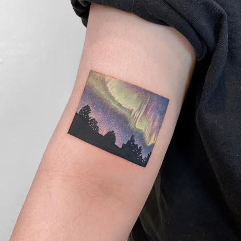 Aurora Borealis Tattoo, Northern Lights Tattoo, Boho Tattoos, Shape Tattoo, Landscape Tattoo, Small Tattoos Simple, Cover Up Tattoo, Tattoo Flash Art, Dream Tattoos