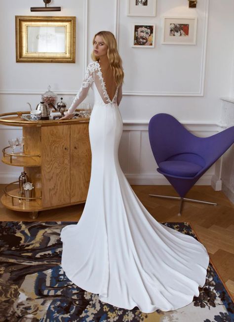 Fishtale Wedding Dress, Modeca Wedding Dress, Slinky Wedding Dress, Video Dress, Sleeved Wedding Dress, Crepe Wedding Dress, White Wedding Dress, Fitted Wedding Dress, Sleeve Wedding Dress