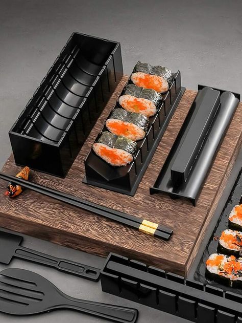 Sushi Diy, Sushi Fillings, Sushi Kit, Sushi Master, Sushi Making, Diy Sushi, Sushi At Home, Meat Rolls, Sushi Maker