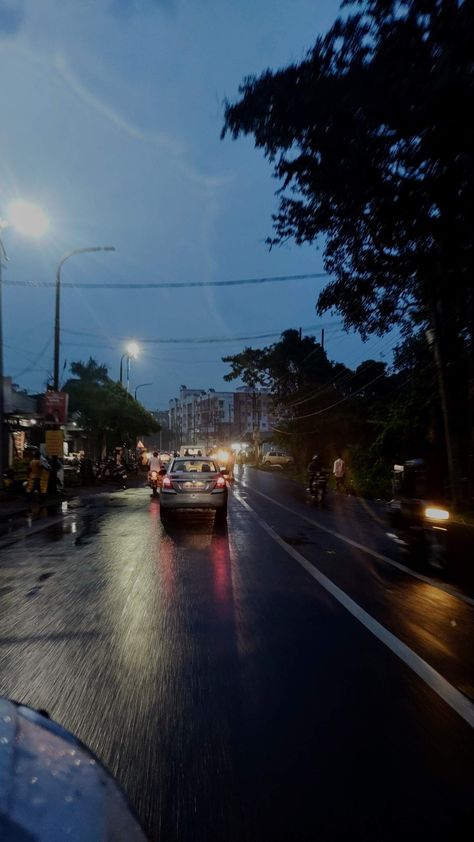 A blissful rainy evening #ronisayings #mobilephotography Rainy Evening, Night Landscape Photography, Night Pictures, Night Landscape, Captured Moments, Mobile Photography, Landscape Photography, In This Moment, Photography