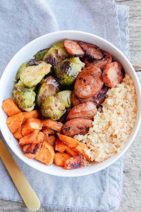 Sausage Buddha Bowl, Easy Whole Food Meals, Low Calorie Bowls, Power Bowl, Egg Diet Plan, Low Carb Low Fat Recipes, Boiled Egg Diet Plan, Buddha Bowls, Boiled Egg Diet