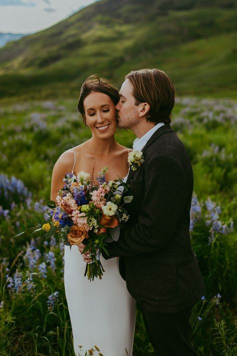 Crested Butte Elopement, Summer Wildflower Wedding, Colorado Elopement Photos, Mountain Wedding Inspiration, Classy Bride, Short Wedding Dress, Short Wedding Veil, Colorado Wedding Ideas, How to Elope in Crested Butte, Wedding Floral Inspiration, Elopement Flowers, Wildflower Wedding Bouquet, Summer Wedding Ideas, Adventure Elopement, Colorado Elopement Photographer Veil Colorado, Summer Wildflower Wedding, Wedding Bouquet Summer, Colorado Flowers, Wildflower Weddings, Short Wedding Veil, Elopement Flowers, Crested Butte Wedding, Elope In Colorado