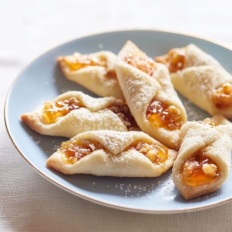 Apricot Pastry Cookies Apricot Pastry, Apricot Desserts, Apricot Cookies, White Lily Flour, Apricot Dessert, Small Pastries, Kolache Recipe, Pastry Cookies, Apricot Recipes