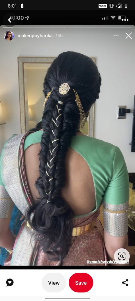 Messy Braided Hairstyles, South Indian Wedding Hairstyles, Bridal Hair Decorations, Hair Style On Saree, Saree Hairstyles, Engagement Hairstyles, Traditional Hairstyle, Bridal Hair Buns, Bridal Hair Inspiration