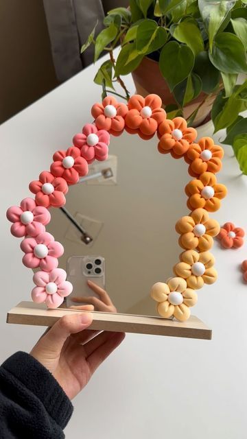 50+ Super Cute Crafts and DIY Ideas for Teens and Adults | Bre Pea Flower Mirror Diy, Clay Mirror, Seni Resin, Air Dry Clay Ideas, Dry Clay Ideas, Foam Clay, Flower Mirror, Diy Air Dry Clay, Tanah Liat