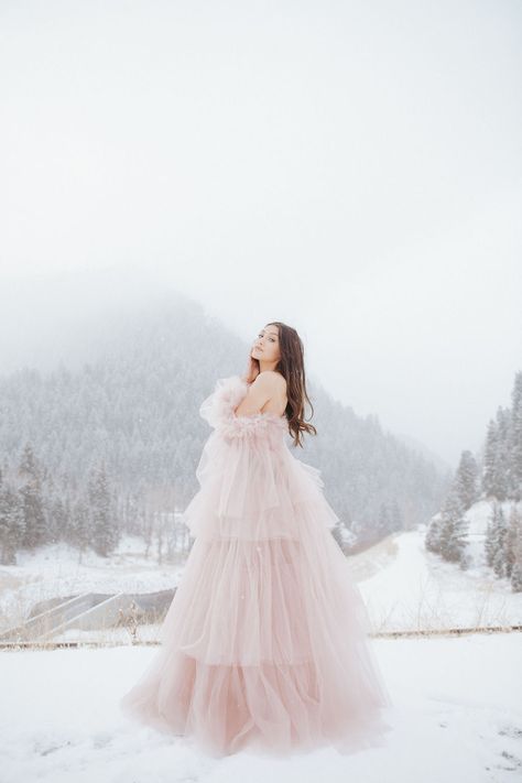 Dress In Snow Photoshoot, Fur Coat Snow Photoshoot, Snow Dress Photoshoot, Snow Photoshoot Dress, Dress In The Snow, Fall Dress Photoshoot, Winter Photoshoot Dress, Winter Dress Photoshoot, Winter Editorial Photoshoot