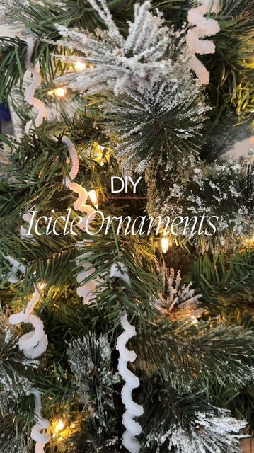 Joanna on Instagram: "These DIY Icicle Ornaments are adorable and so easy to make! Here’s what you’ll need: •Borax •Hot water •Pipe cleaners •Pencil •Table Spoon •Glass jars (mason jars work great for this) Leave overnight to crystallize! Mix 3-4tbs per cup of water Make sure the water is clear after mixing the Borax Don’t let the pipe cleaners touch while in the water. They’ll stick together! It’s a great science experiment to do with kids! #diyholiday #diyornaments #christmasdec Borax Crystals Diy Christmas, Borax Crystals Diy, Diy Icicle Ornaments, Borax Crystals, Icicle Ornaments, Cup Of Water, Pipe Cleaners, Science Experiment, Diy Crystals