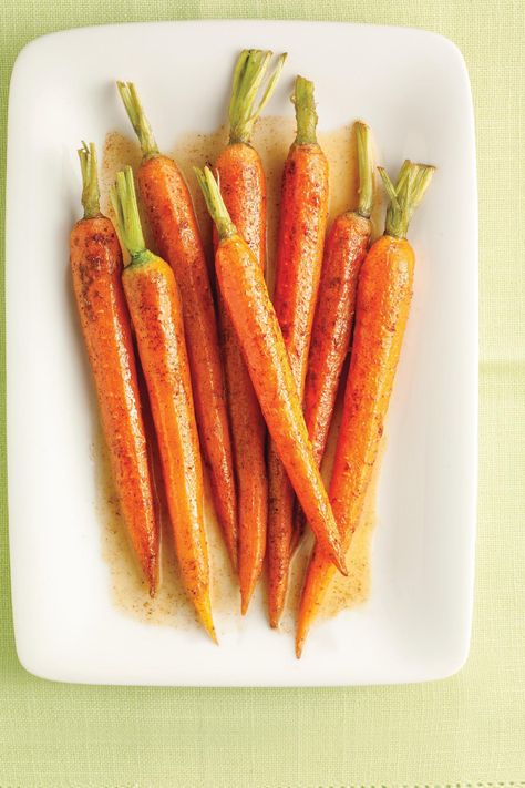 Carrots Roasted, Roast Carrots, Cinnamon Carrots, Roasted Baby Carrots, Roasted Carrots Recipe, Cut Recipe, Fresh Avocado, Carrot Recipes, Honey And Cinnamon