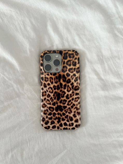 You can buy it from the link Wishlist Ideas I Want, Leopard Phone Case, Cheetah Print Outfits, Phone Bling, Apple Watch Fashion, 13th Birthday Parties, Pretty Iphone Cases, Pretty Phone Cases, Mob Wife