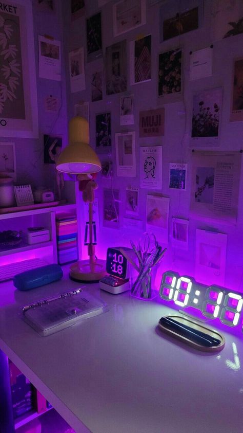 Purple Study Table, Purple Study Aesthetic, Study Table Setup, Study Table Ideas Aesthetic, Aesthetic Study Space, Purple Study, Coordinates Decor, Study Desk Decor, White Room Decor